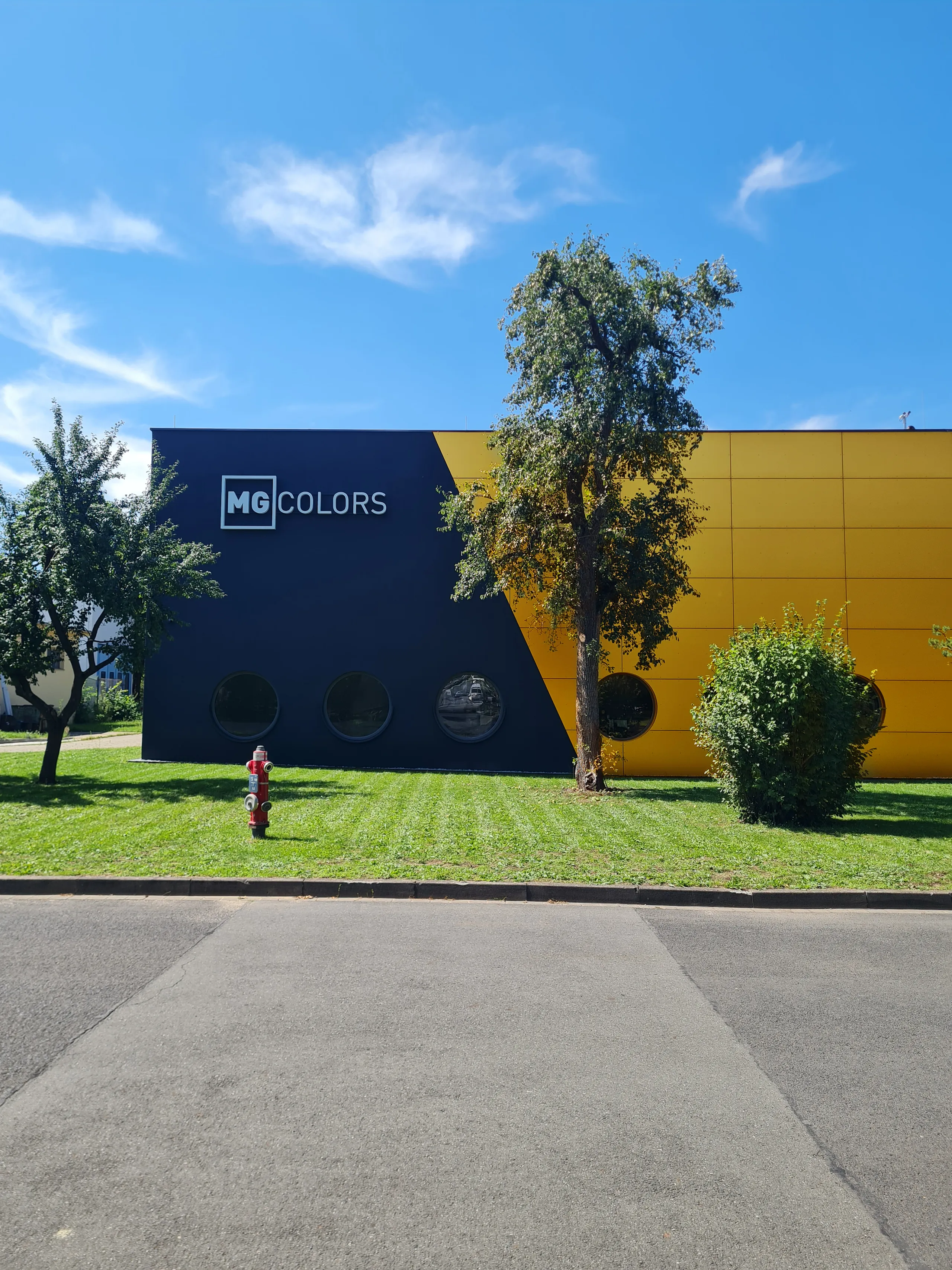 Lagerhalle von MG Colors