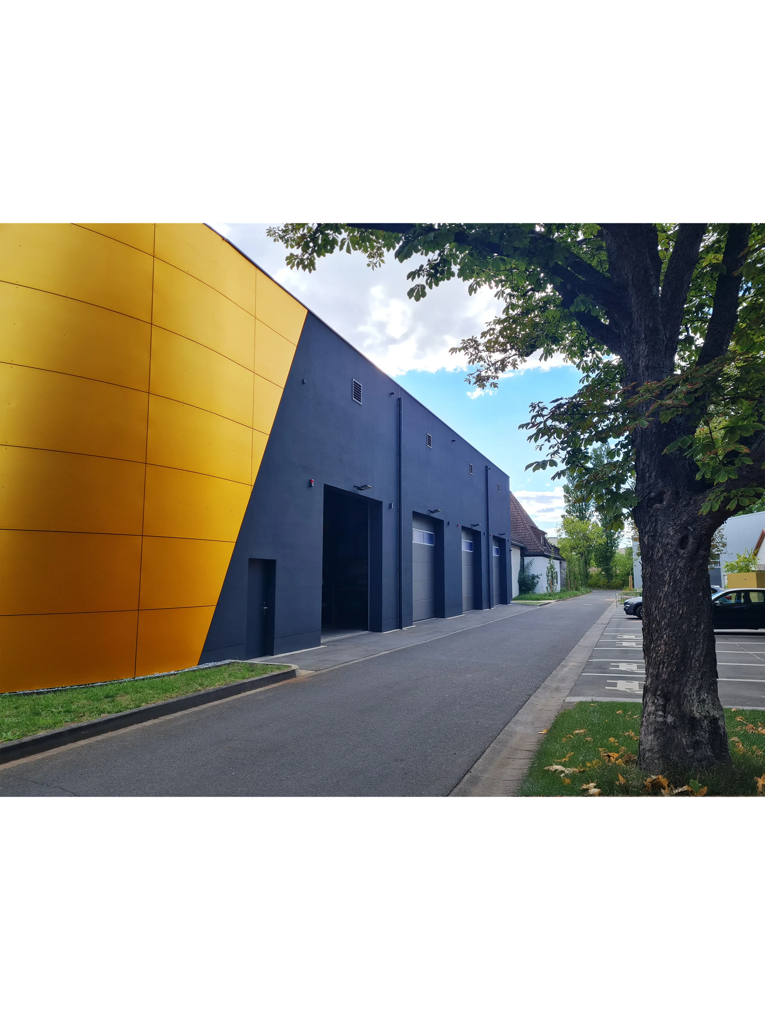 Lagereinrichtung von MG Colors